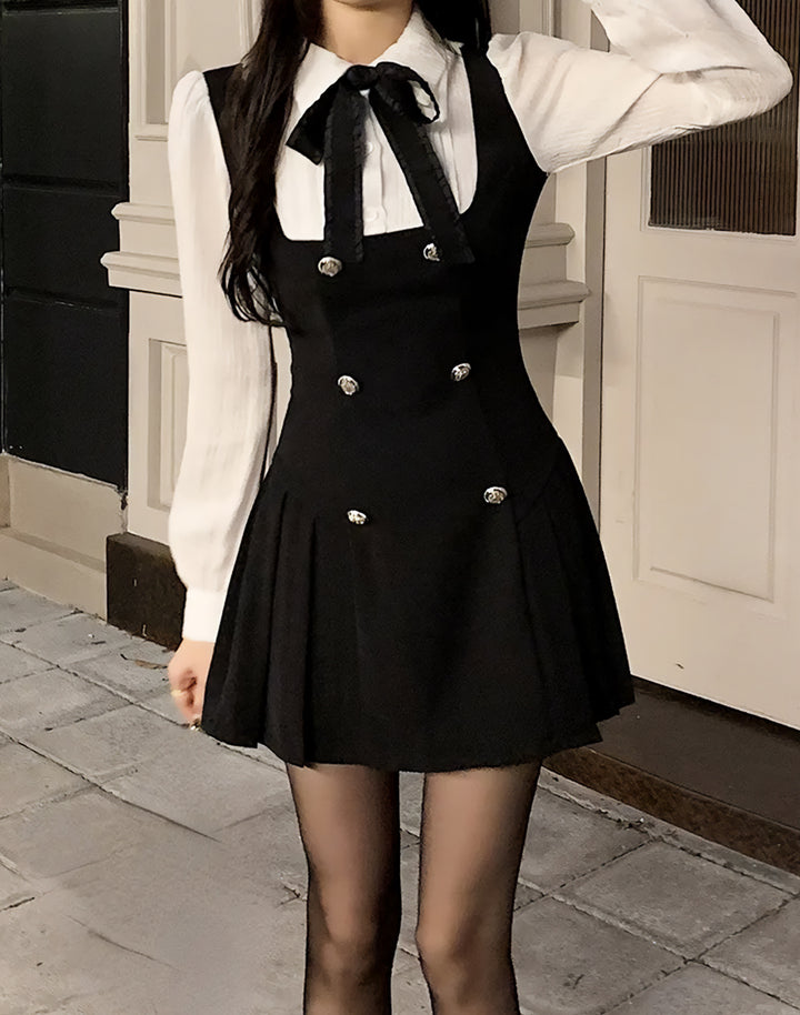 European style mini dress with dark accent showing the dark academia accent mixed with kawaii