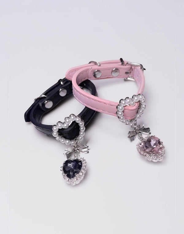 Jirai Kei Pearl Heart-Shaped Chocker in sleek black and vibrant pink color, perfect for Goth Kawaii and Harajuku styles.